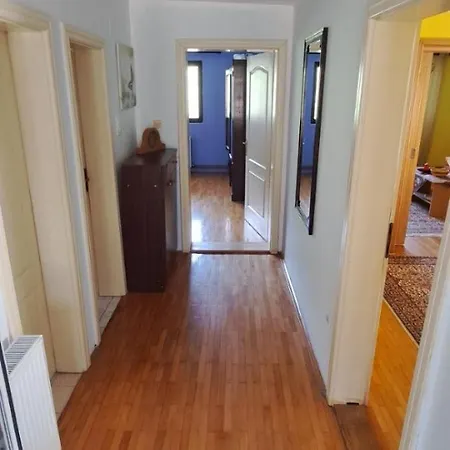 Kuca U Sarajevu بيت للعطل *